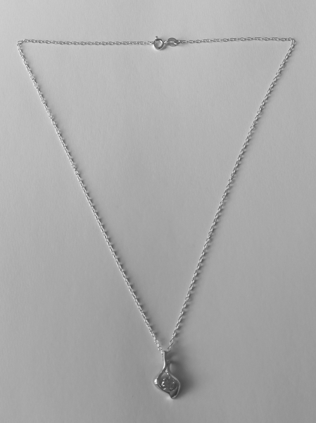 silver chain with pink zirconia pendant in free design-anchor chain 45 cm-----